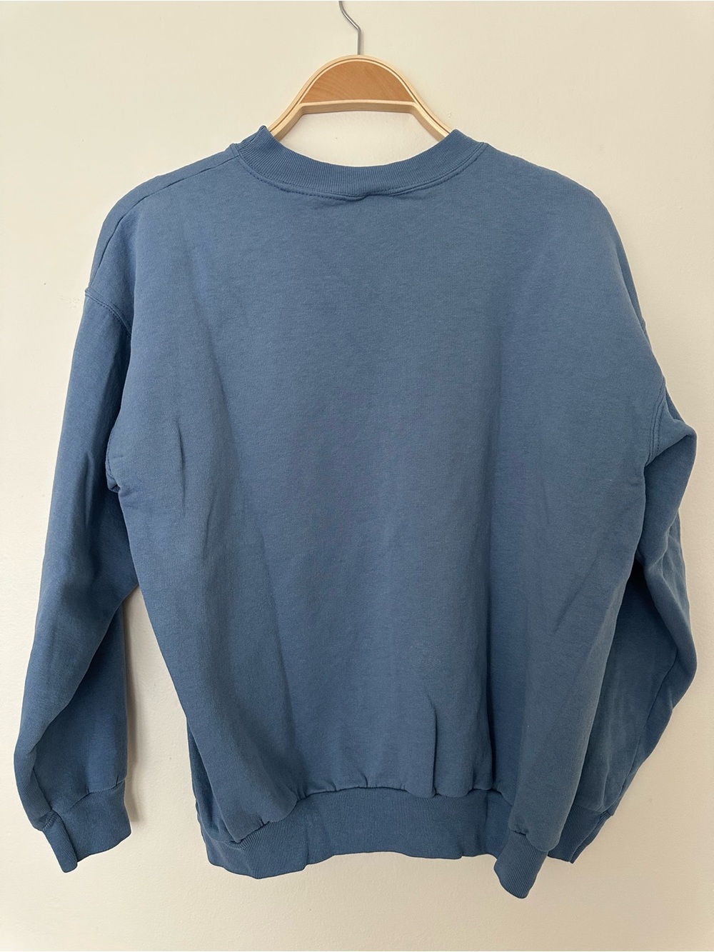 Hanes Men's Slate Blue Crewneck Sweatshirt with Yellowstone Graphic - Picture 4 of 4